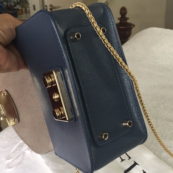 Furla mini with gold hardware - Picture 6 of 8